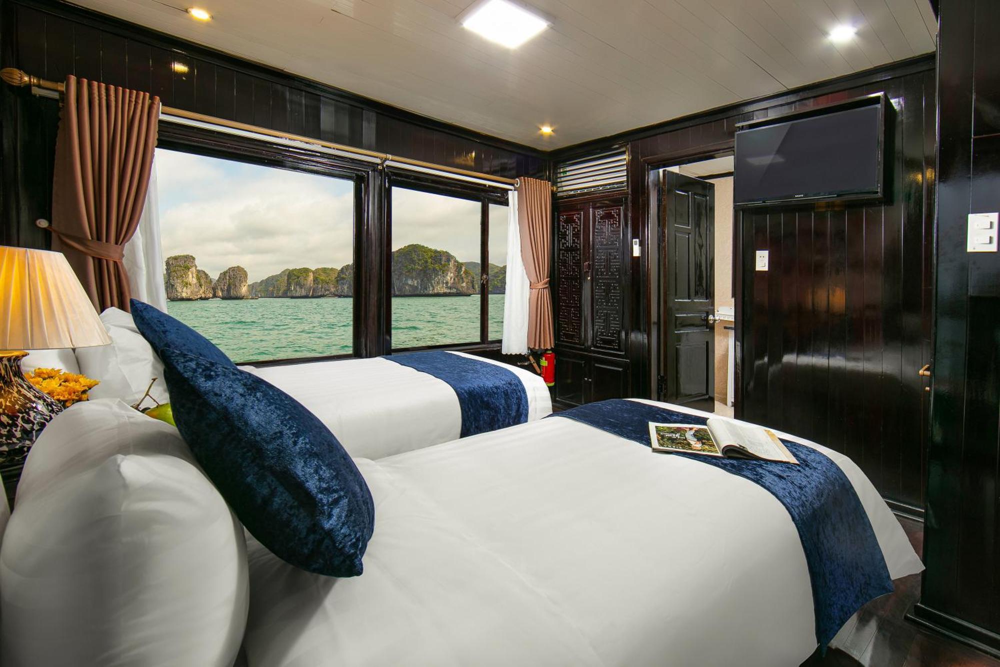 Hotel Fantasea Imperial Cruise Ha Long Exterior foto