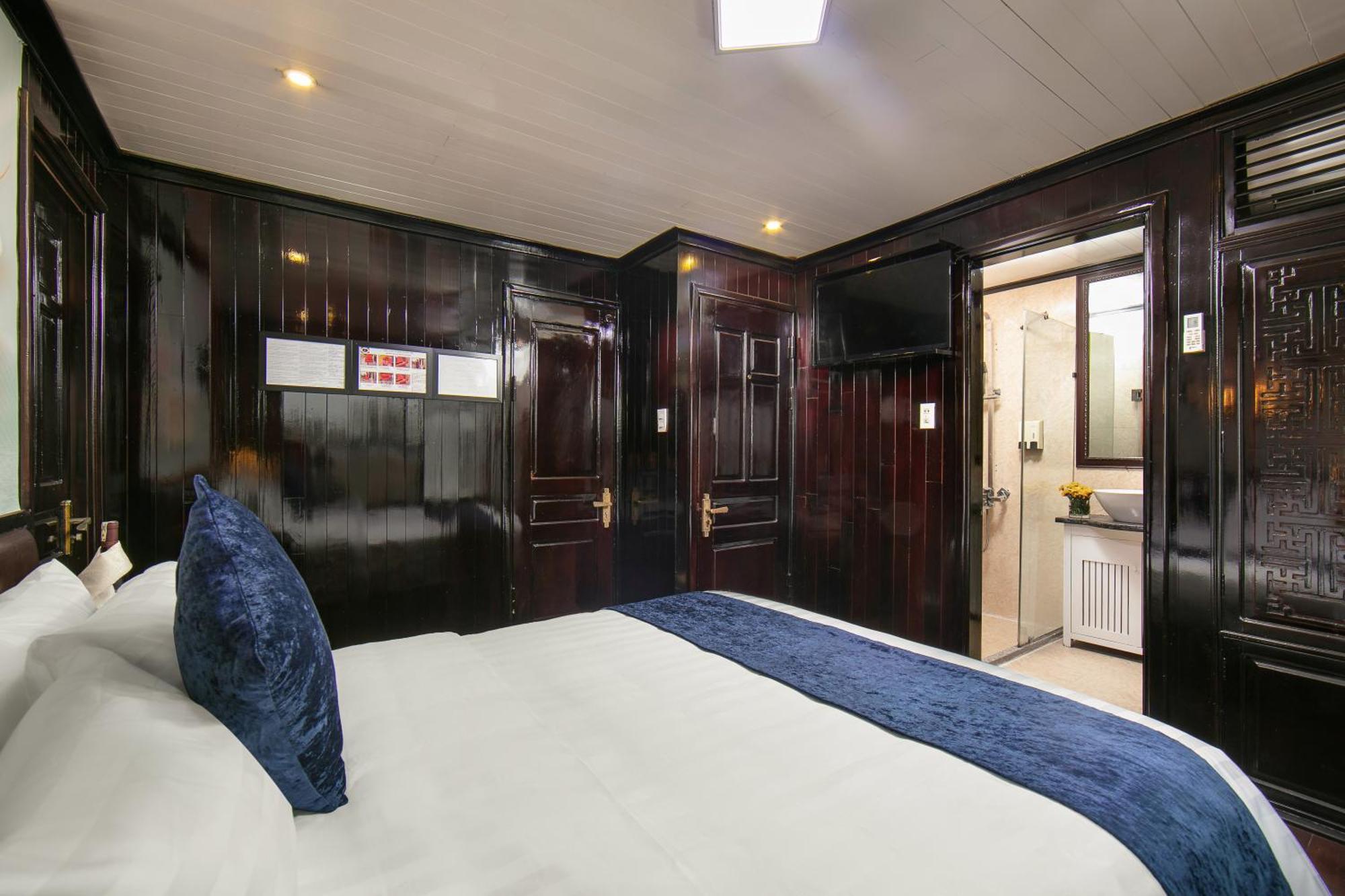 Hotel Fantasea Imperial Cruise Ha Long Exterior foto